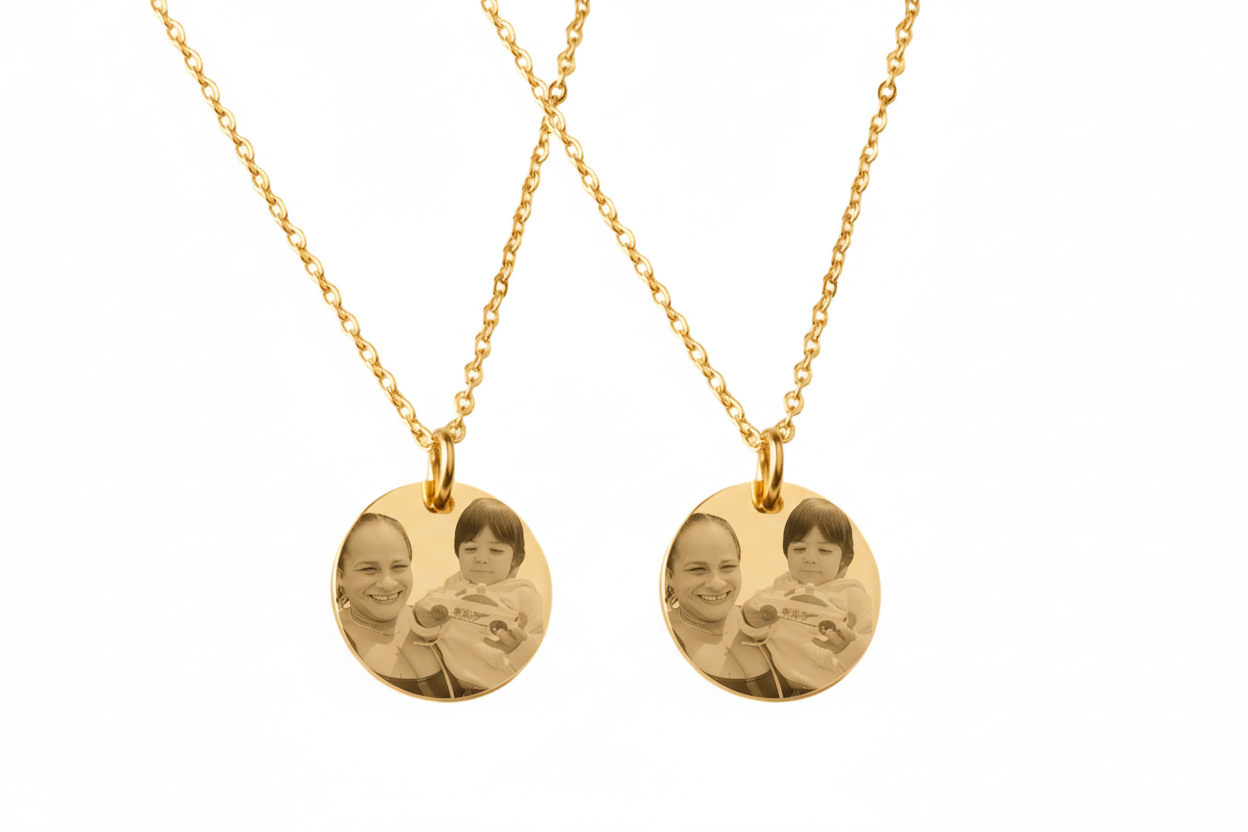 Couple Round Photo Necklaces 20mm