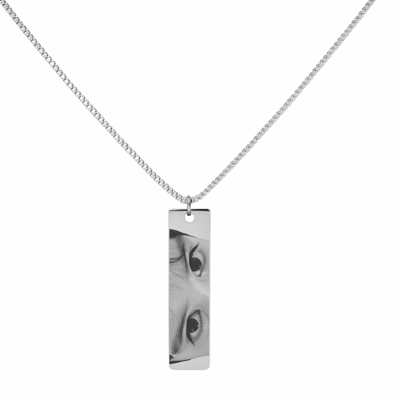 Personalized Gaze Vertical Necklace
